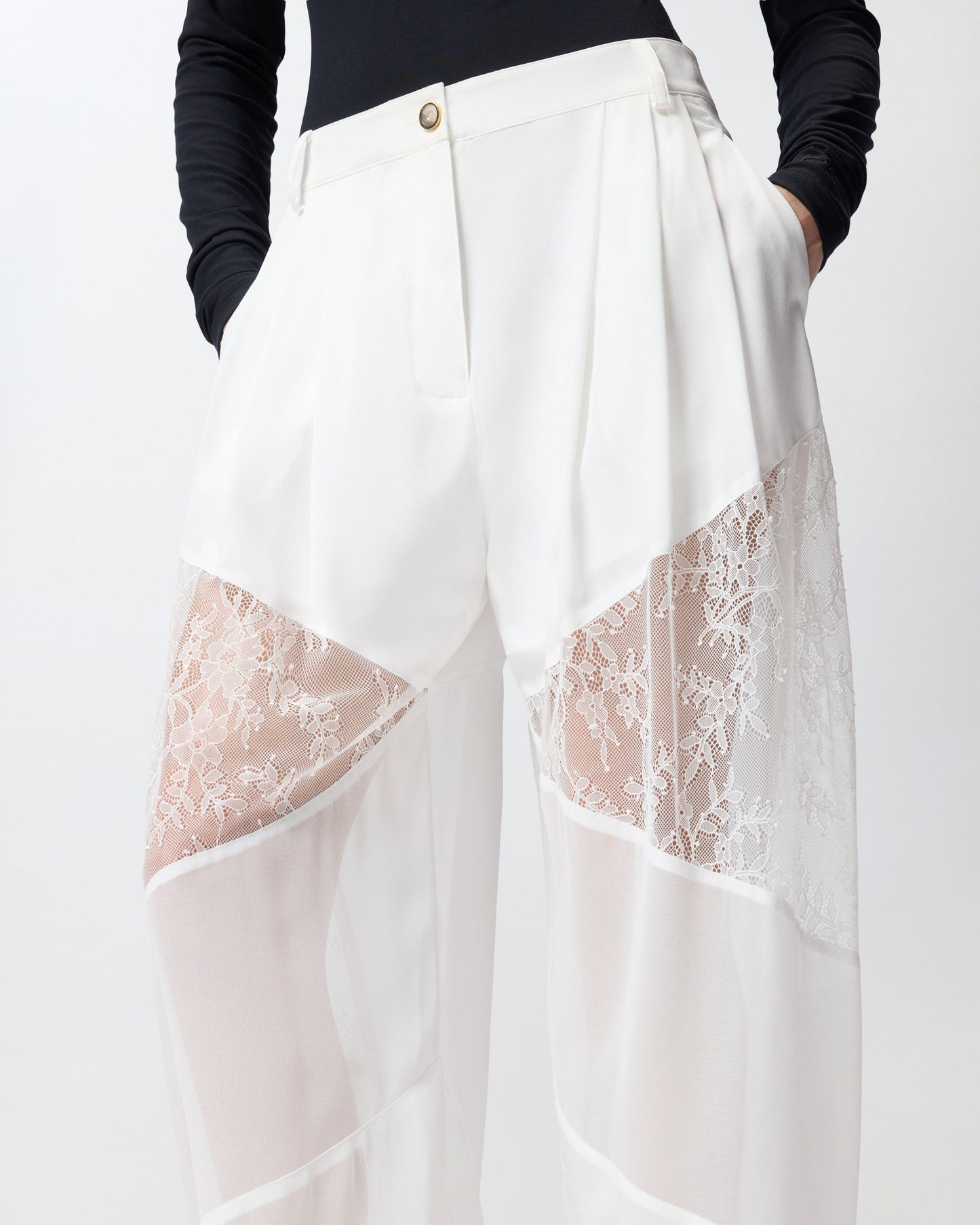 Trousers with lace details