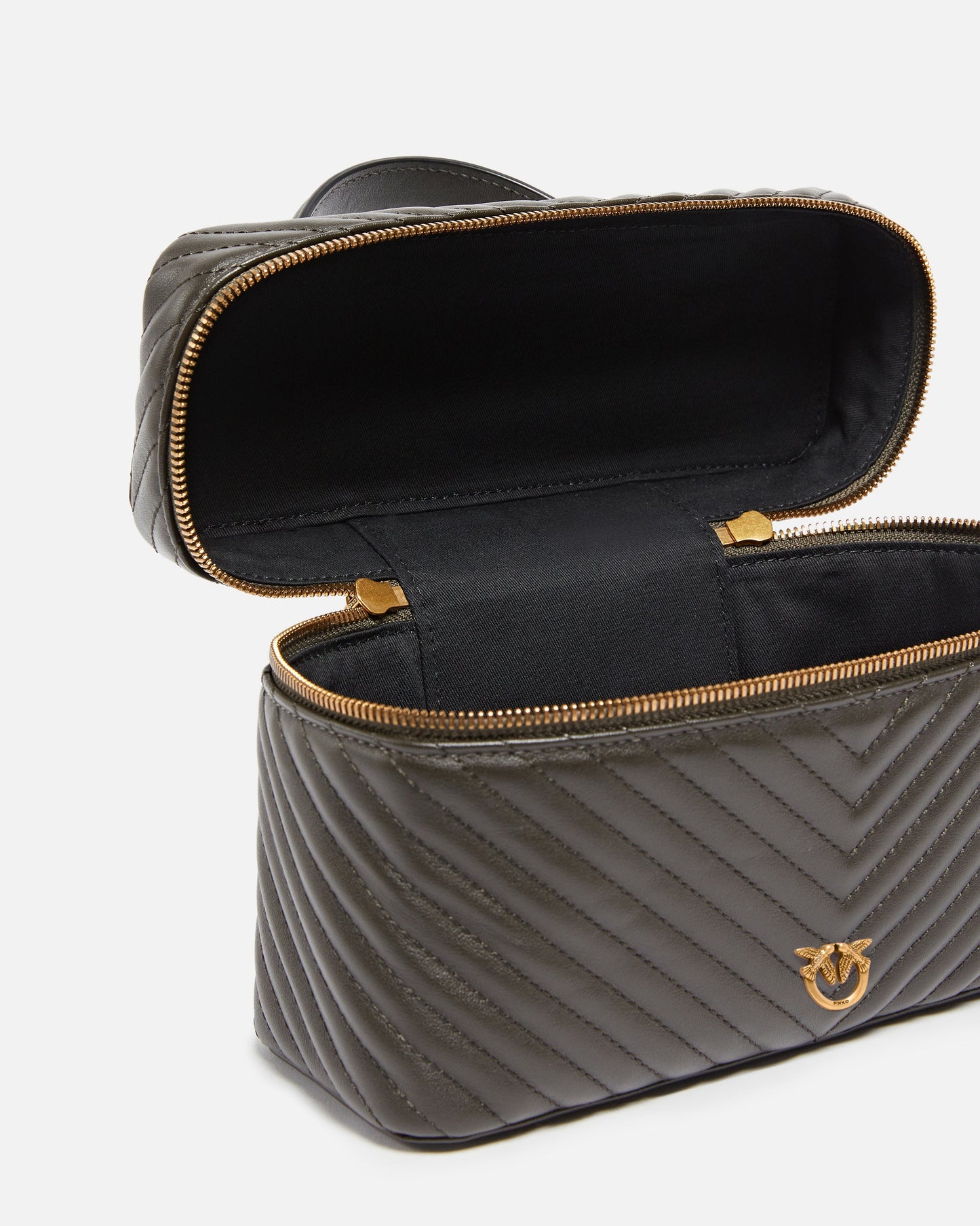 Medium beauty case with shoulder strap in chevron nappa