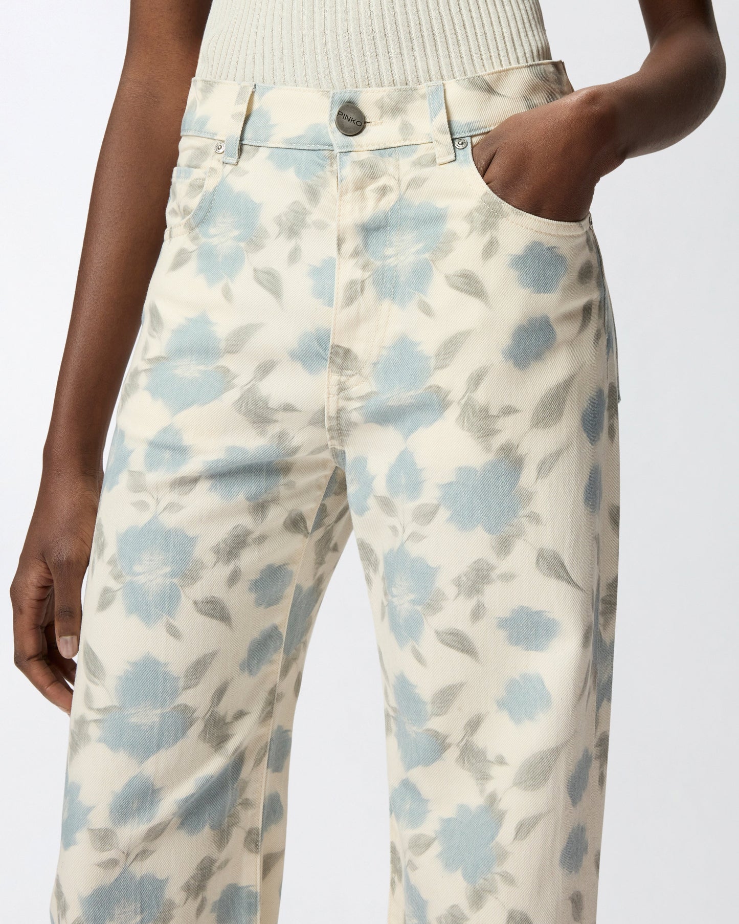 Wide-leg trousers with Cottage Flower print