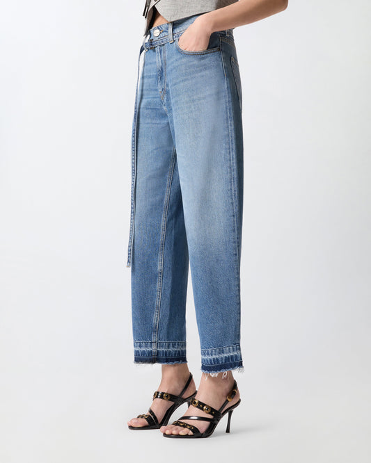 Balloon jeans with worn effect