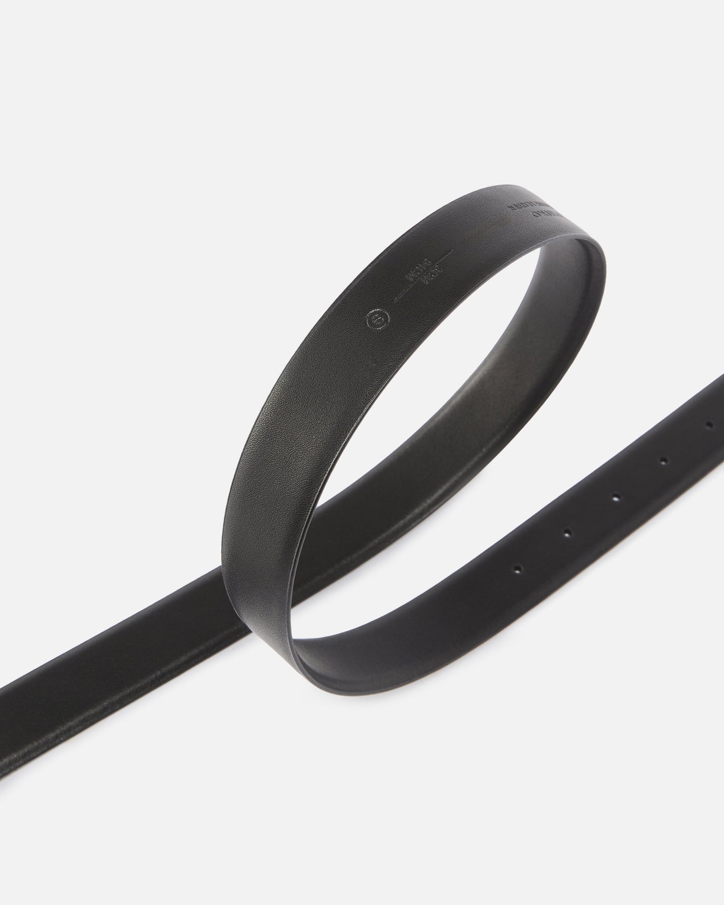 Leather belt with gold-tone hardware, 3cm
