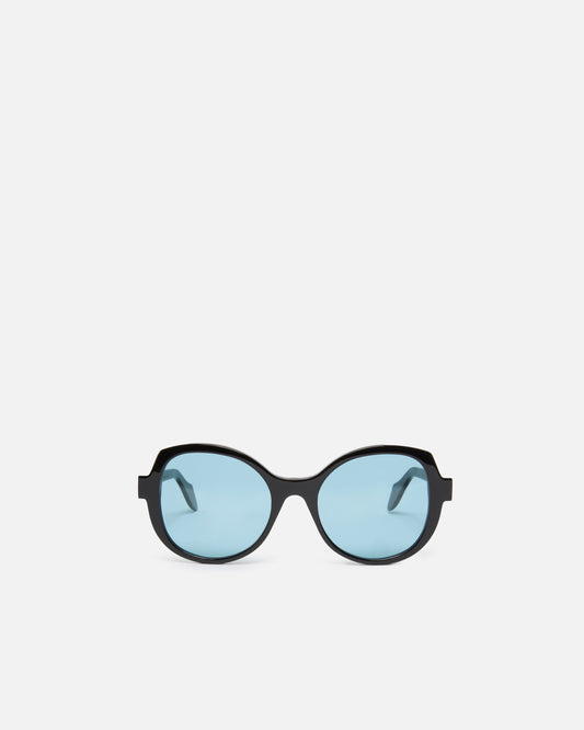 Oversize sunglasses