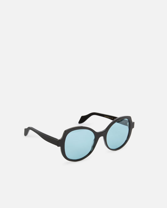 Oversize sunglasses