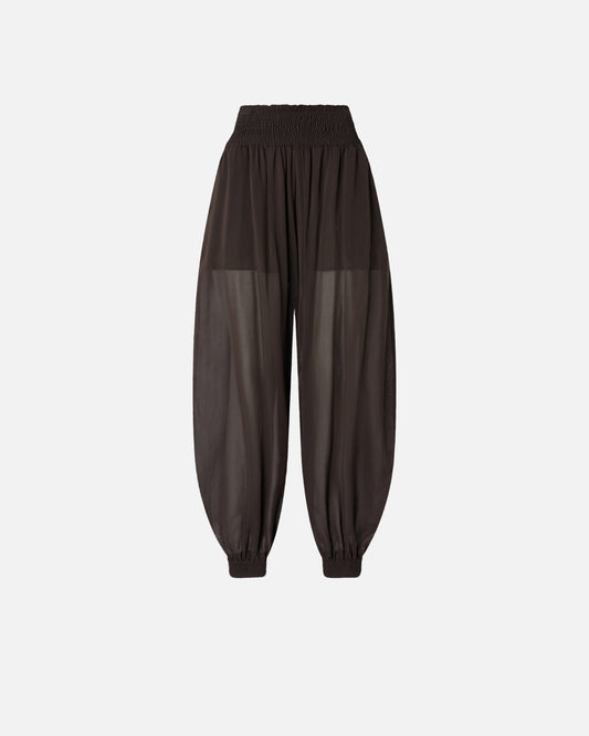 Lightweight, flowing trousers