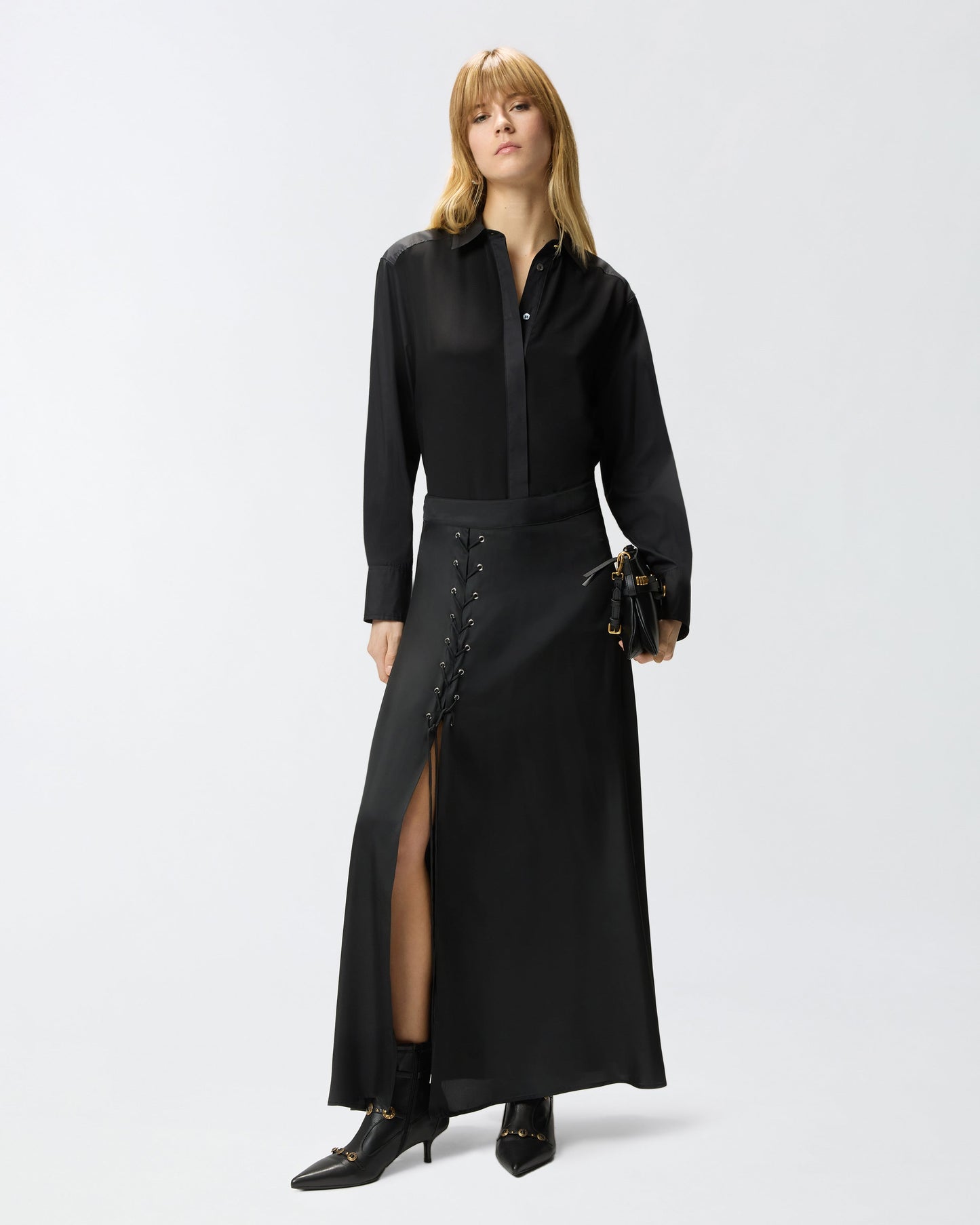 Long skirt with slit and laces