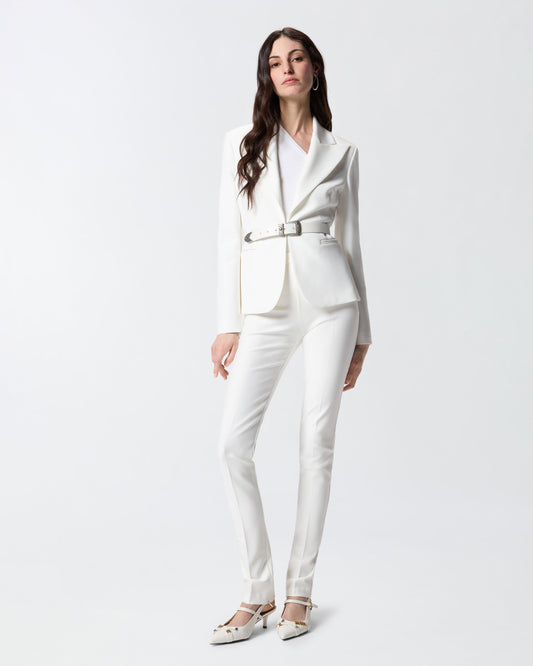 Trousers with adjustable hem slit detail