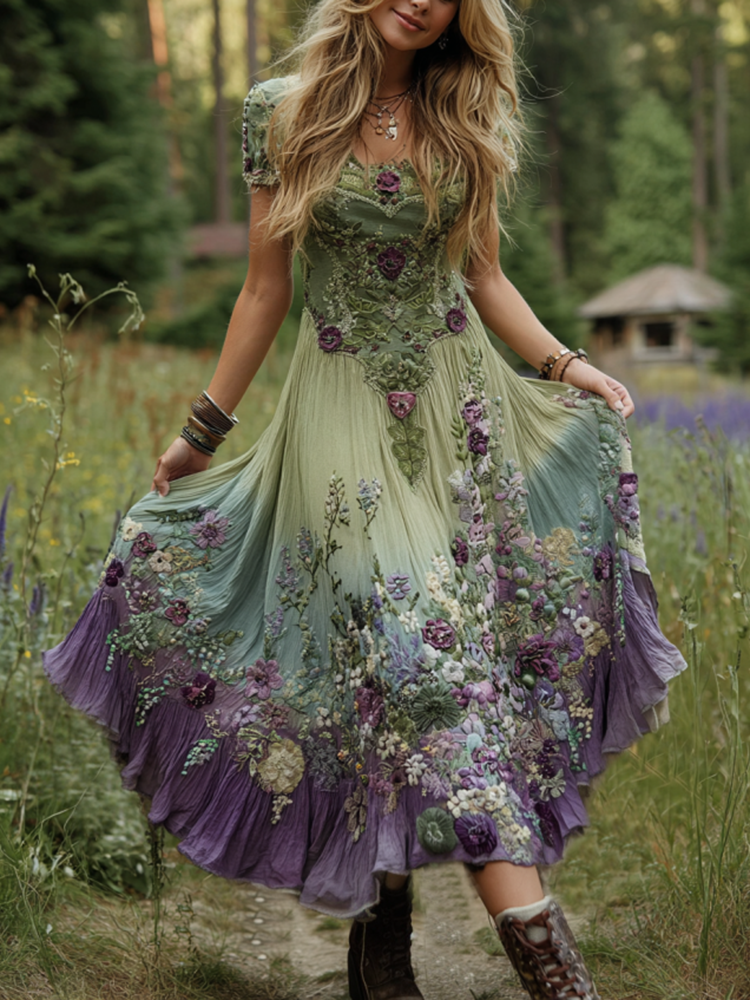 Elegantes Gradienten-Maxikleid aus Leinen in Lila-Lavendel mit Blumenstickerei