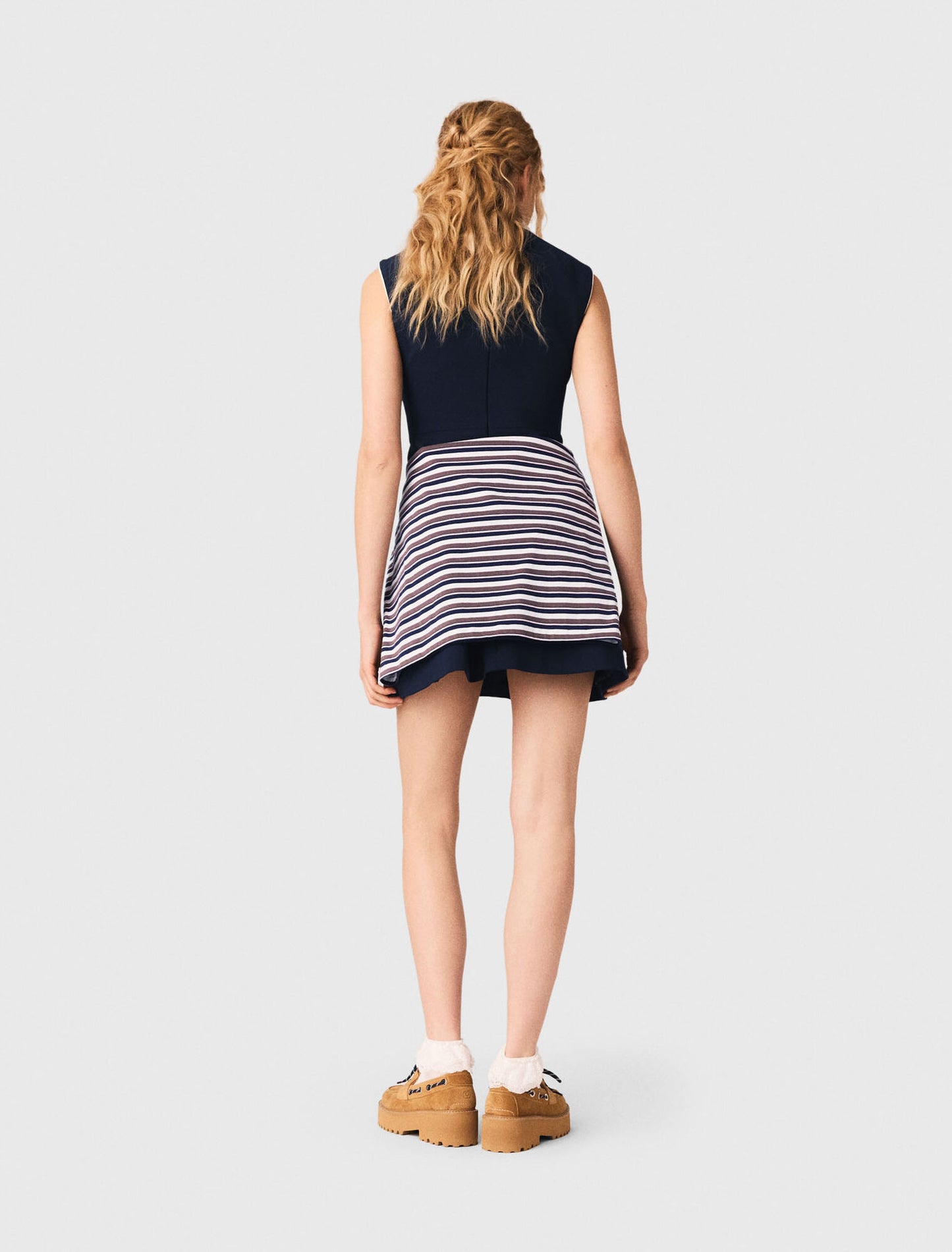 Flared dress with contrast trim