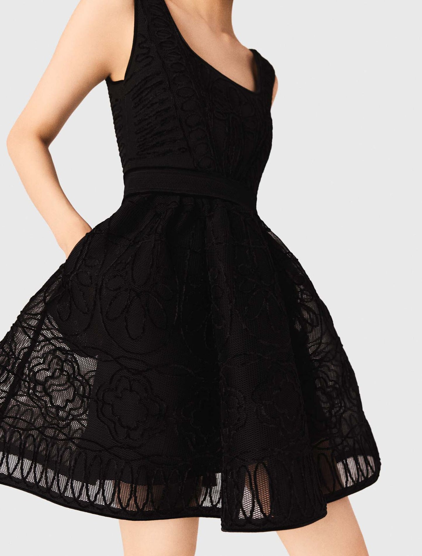 Short embroidered basket knit dress