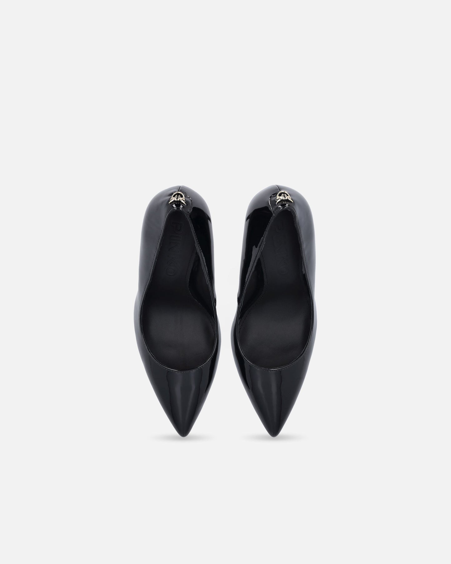 Shiny heeled pumps