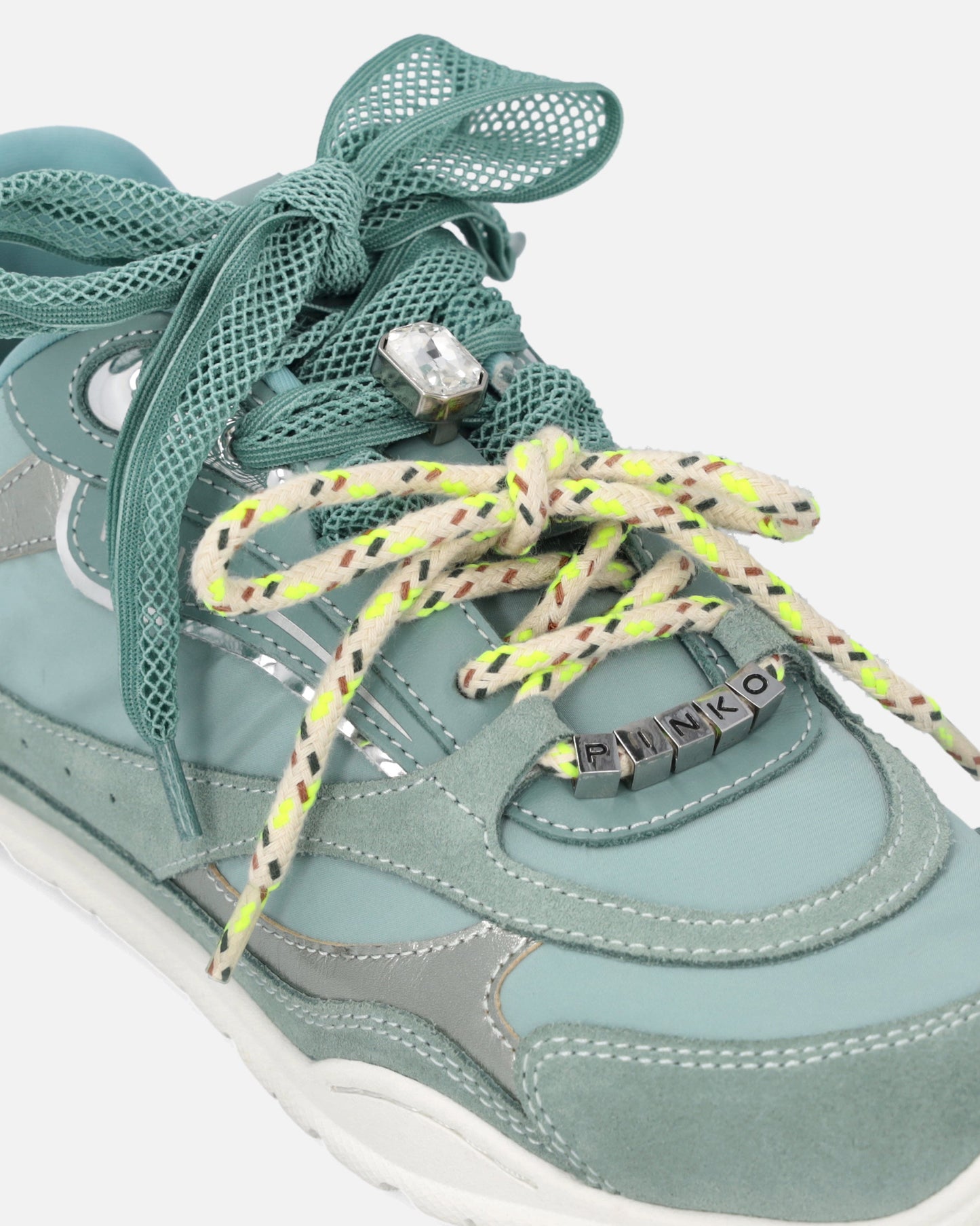 Sneakers with double laces and logo details